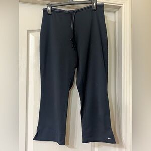 Nike Sphere Dry NavyBlue Adjustable Drawstring Mesh Lined Capri Workout Pants